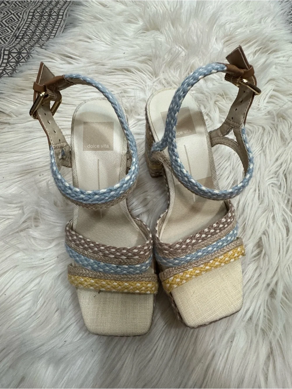 Dolce Vita brand woven